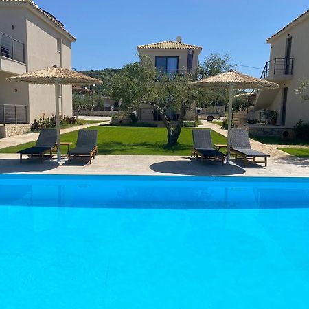 Three Charites Resort Gialova Bagian luar foto